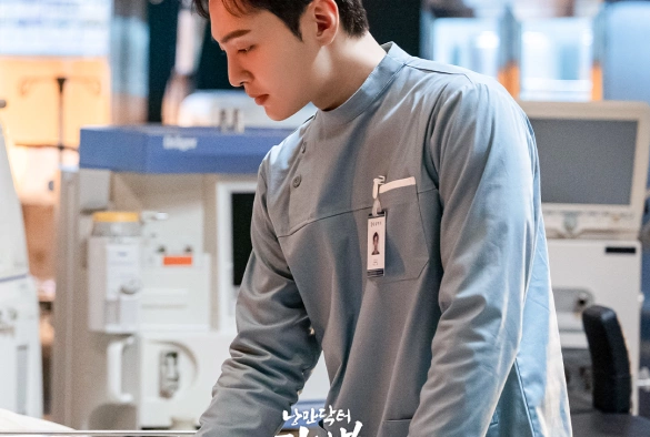 Кадр из дорамы Учитель Ким — доктор-романтик 3 сезон