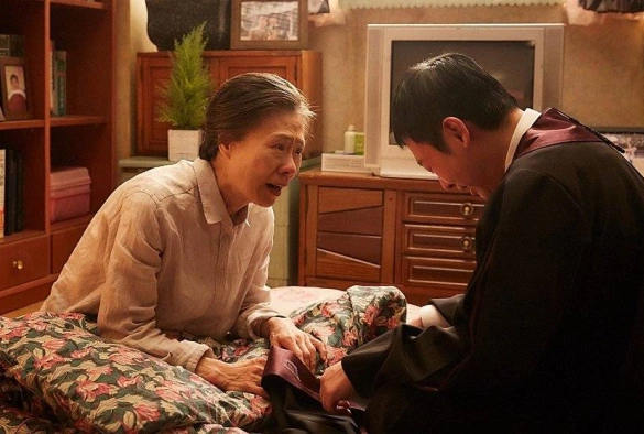 Кадр из дорамы С Богами: Два мира