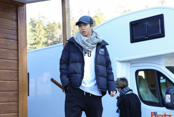 Кадр из дорамы BTS Бон Вояж 4 сезон