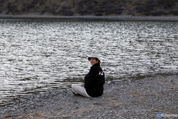 Кадр из дорамы BTS Бон Вояж 4 сезон