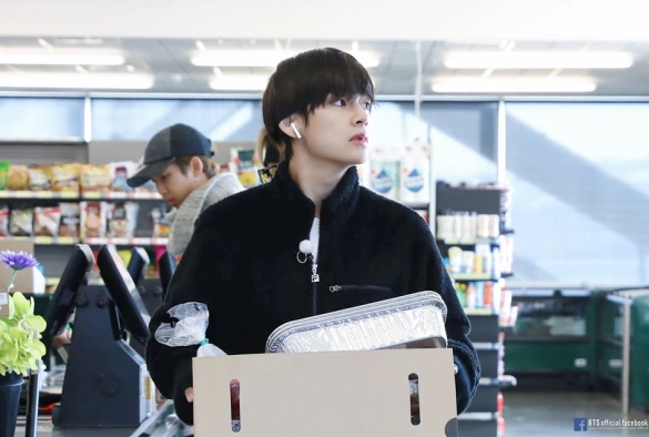 Кадр из дорамы BTS Бон Вояж 4 сезон