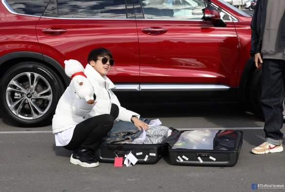 Кадр из дорамы BTS Бон Вояж 4 сезон