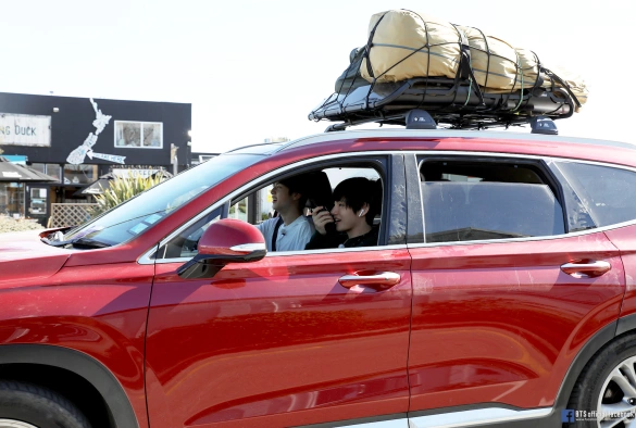 Кадр из дорамы BTS Бон Вояж 4 сезон