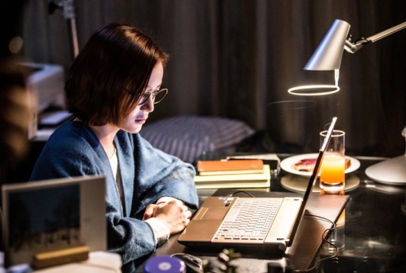 Кадр из дорамы Так я женился на антифанатке