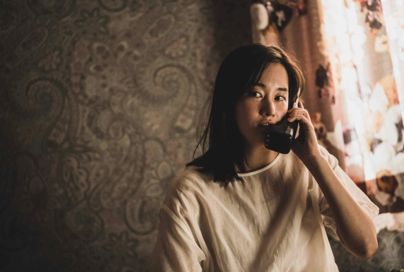 Кадр из дорамы Звонок из прошлого