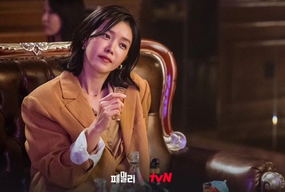 Кадр из дорамы Семья