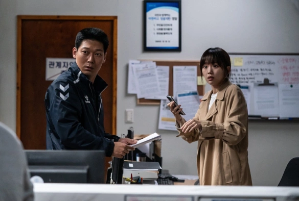 Кадр из дорамы Полночь