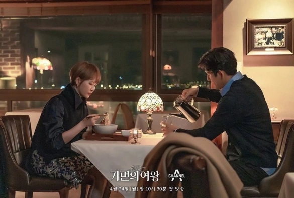 Кадр из дорамы Королева маски