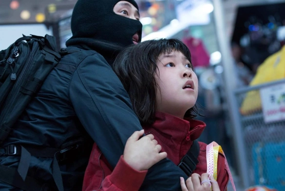 Кадр из дорамы Окча