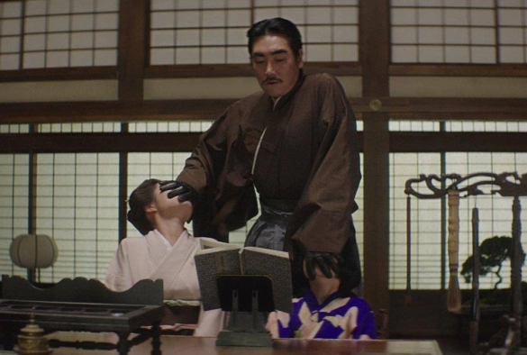 Кадр из дорамы Служанка