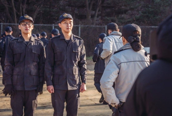 Кадр из дорамы Юные копы