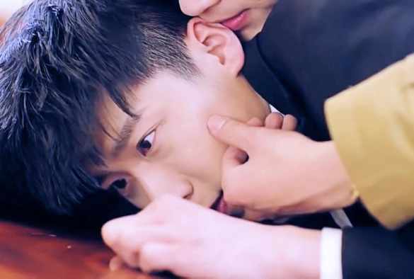 Кадр из дорамы Неуправляемая любовь