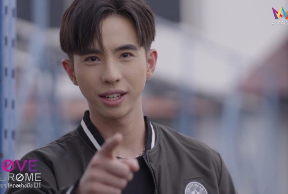 Кадр из дорамы Синдром любви