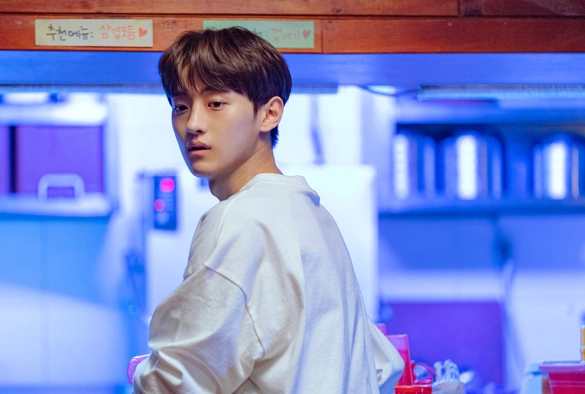 Кадр из дорамы Восьмое чувство