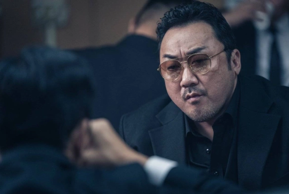 Кадр из дорамы Гангстер, коп и дьявол