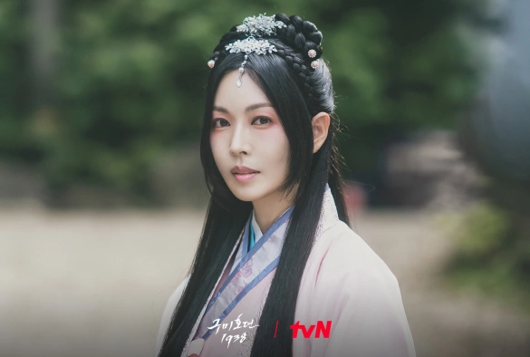 Кадр из дорамы Сказание о Кумихо 2 сезон