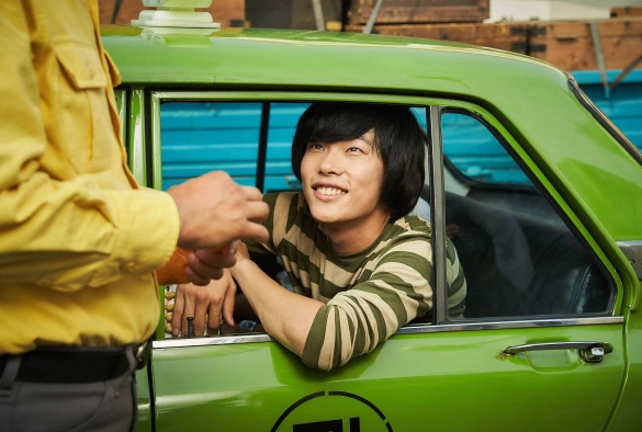 Кадр из дорамы Таксист