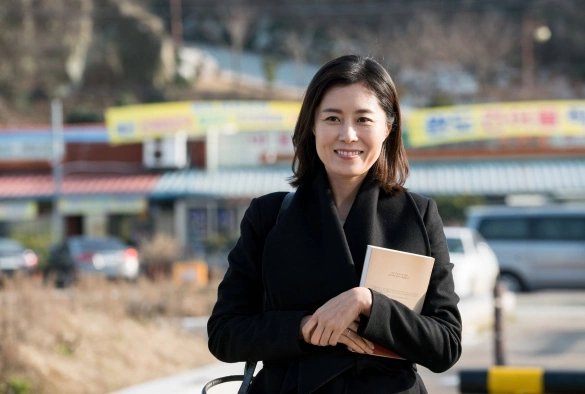 Кадр из дорамы Потерянное время: Мальчик, который вернулся