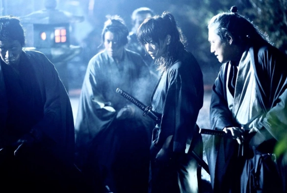 Кадр из дорамы Бродяга Кэнсин: Начало