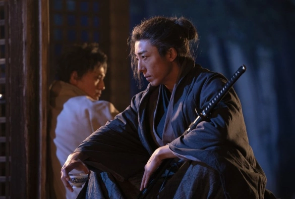 Кадр из дорамы Бродяга Кэнсин: Начало