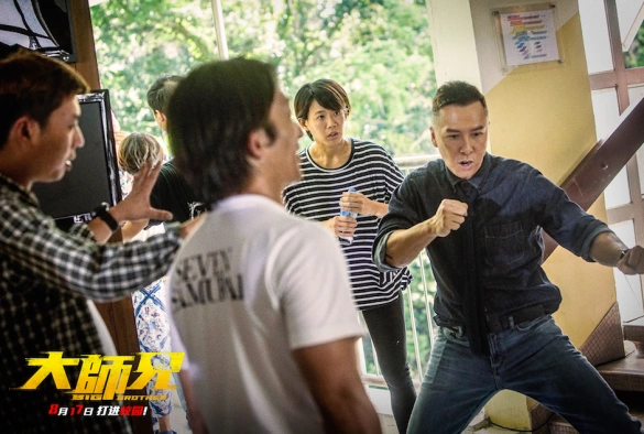 Кадр из дорамы Большой брат