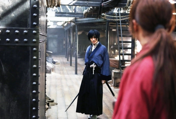 Кадр из дорамы Бродяга Кэнсин: Последняя легенда