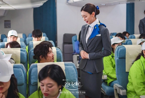 Кадр из дорамы Король земли