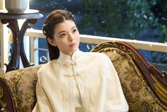 Кадр из дорамы Скованные любовью