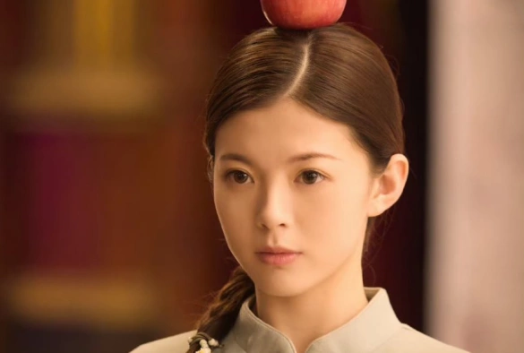 Кадр из дорамы Скованные любовью