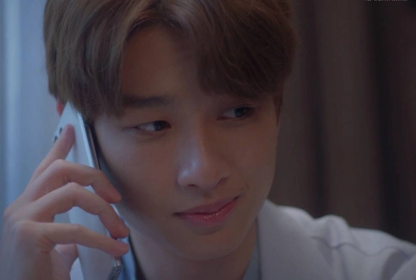 Кадр из дорамы Сияющий свет любви