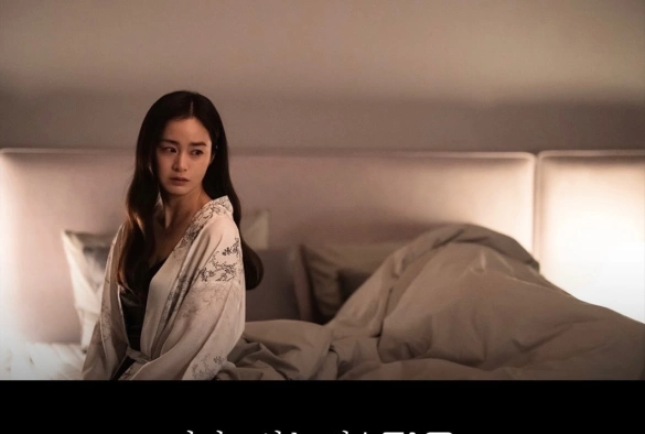 Кадр из дорамы Дом с внутренним двором