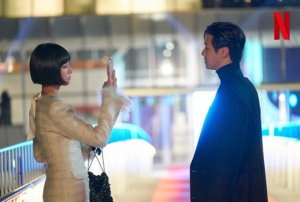 Кадр из дорамы Знаменитость