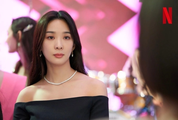 Кадр из дорамы Знаменитость