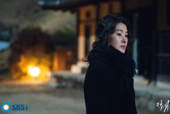 Кадр из дорамы Демон