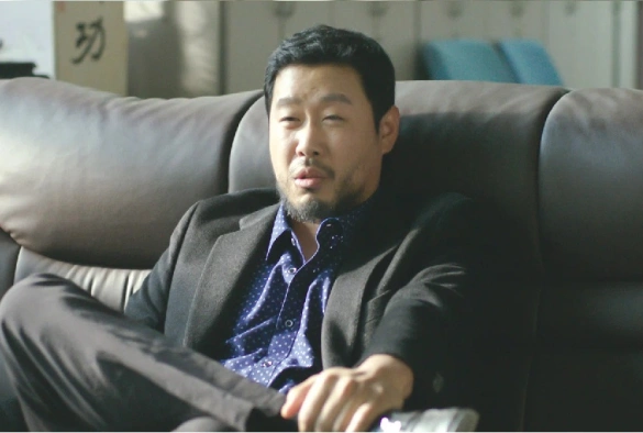 Кадр из дорамы Розыск