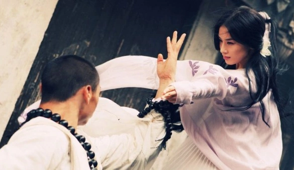 Кадр из дорамы Чародей и Белая змея