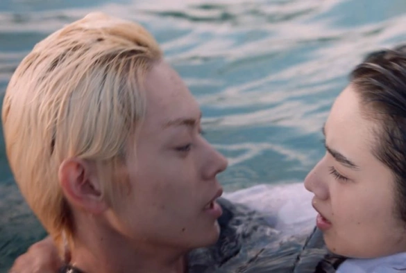 Кадр из дорамы Нож, упавший в воду