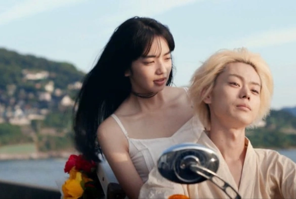 Кадр из дорамы Нож, упавший в воду