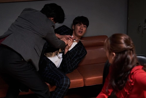 Кадр из дорамы Миссия выполнима