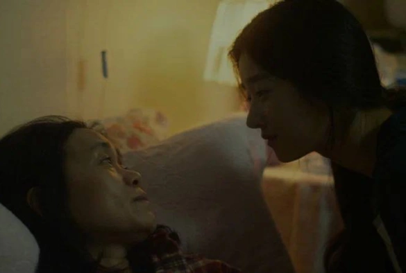 Кадр из дорамы Другой путь