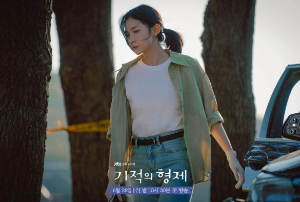 Кадр из дорамы Чудо-братья