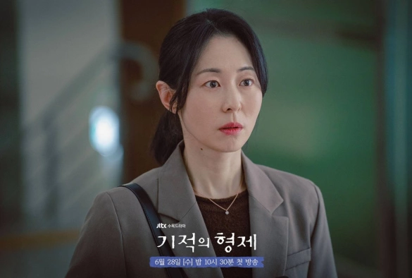 Кадр из дорамы Чудо-братья