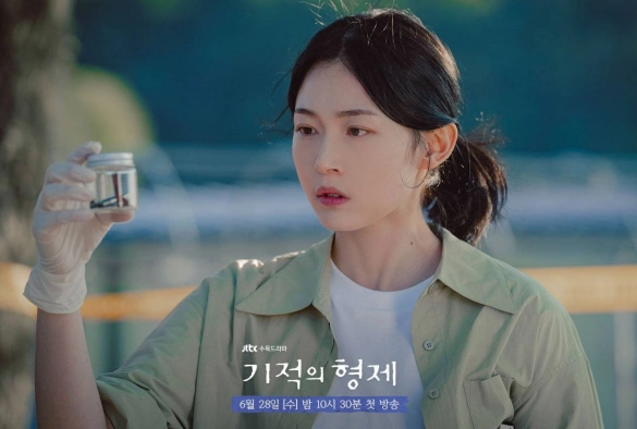 Кадр из дорамы Чудо-братья