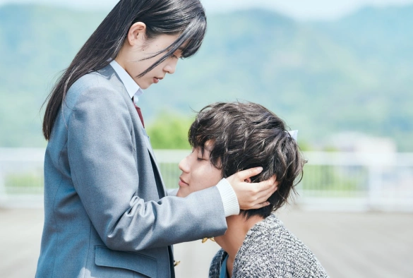 Кадр из дорамы Проблемная старшеклассница и непутёвый учитель 1 сезон