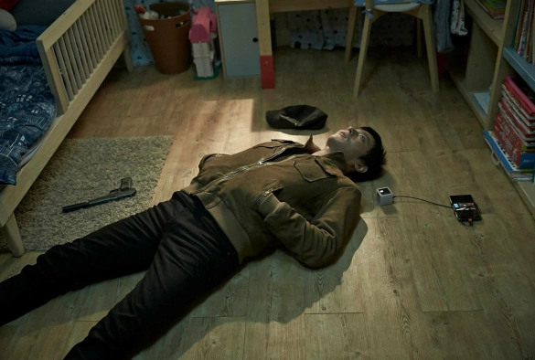 Кадр из дорамы Человек, который плакал