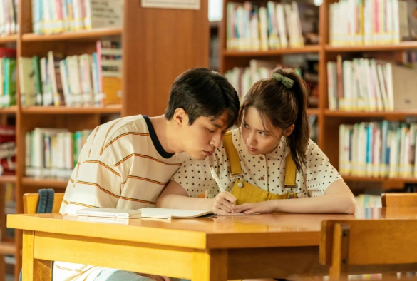 Кадр из дорамы Чудо