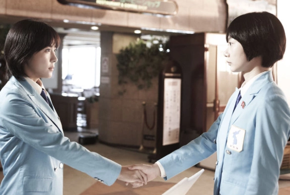 Кадр из дорамы Как один