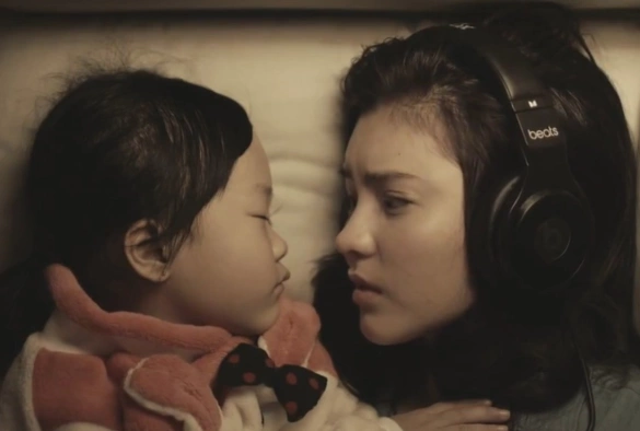 Кадр из дорамы Всё прошло... Если бы можно было повернуть время вспять