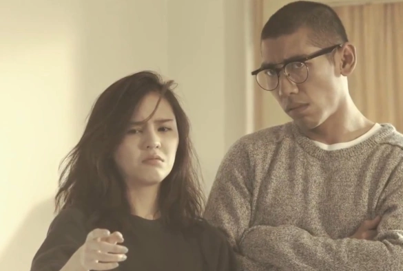 Кадр из дорамы Всё прошло... Если бы можно было повернуть время вспять