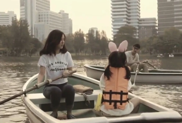 Кадр из дорамы Всё прошло... Если бы можно было повернуть время вспять